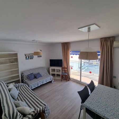 Apartamento Primera Linea Mar Cambrils Cerca Puerto Exterior foto