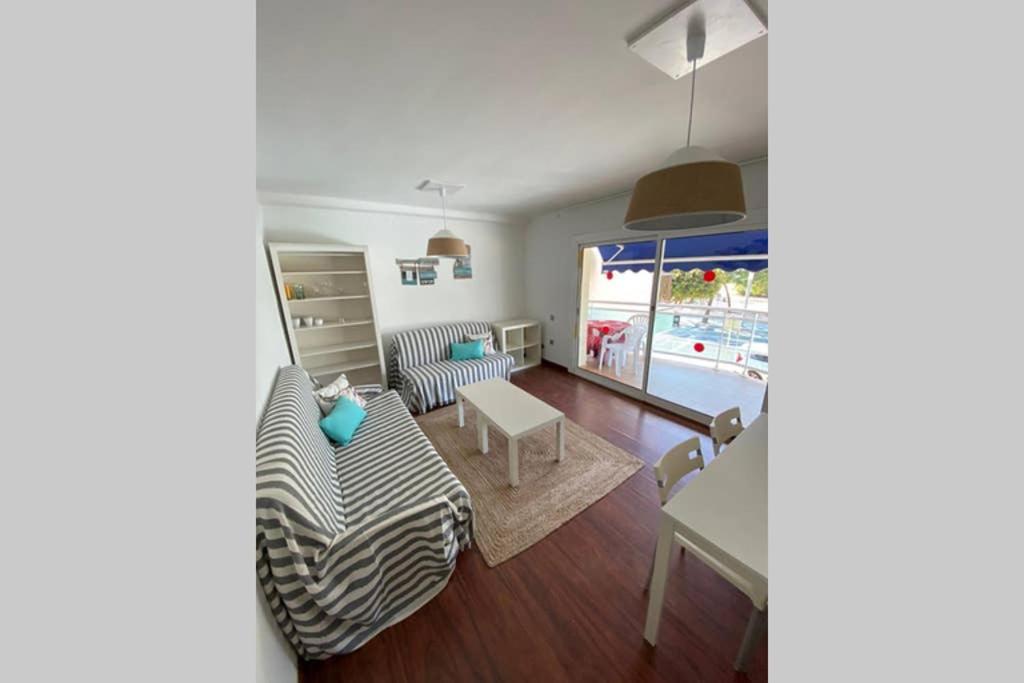 Apartamento Primera Linea Mar Cambrils Cerca Puerto Exterior foto
